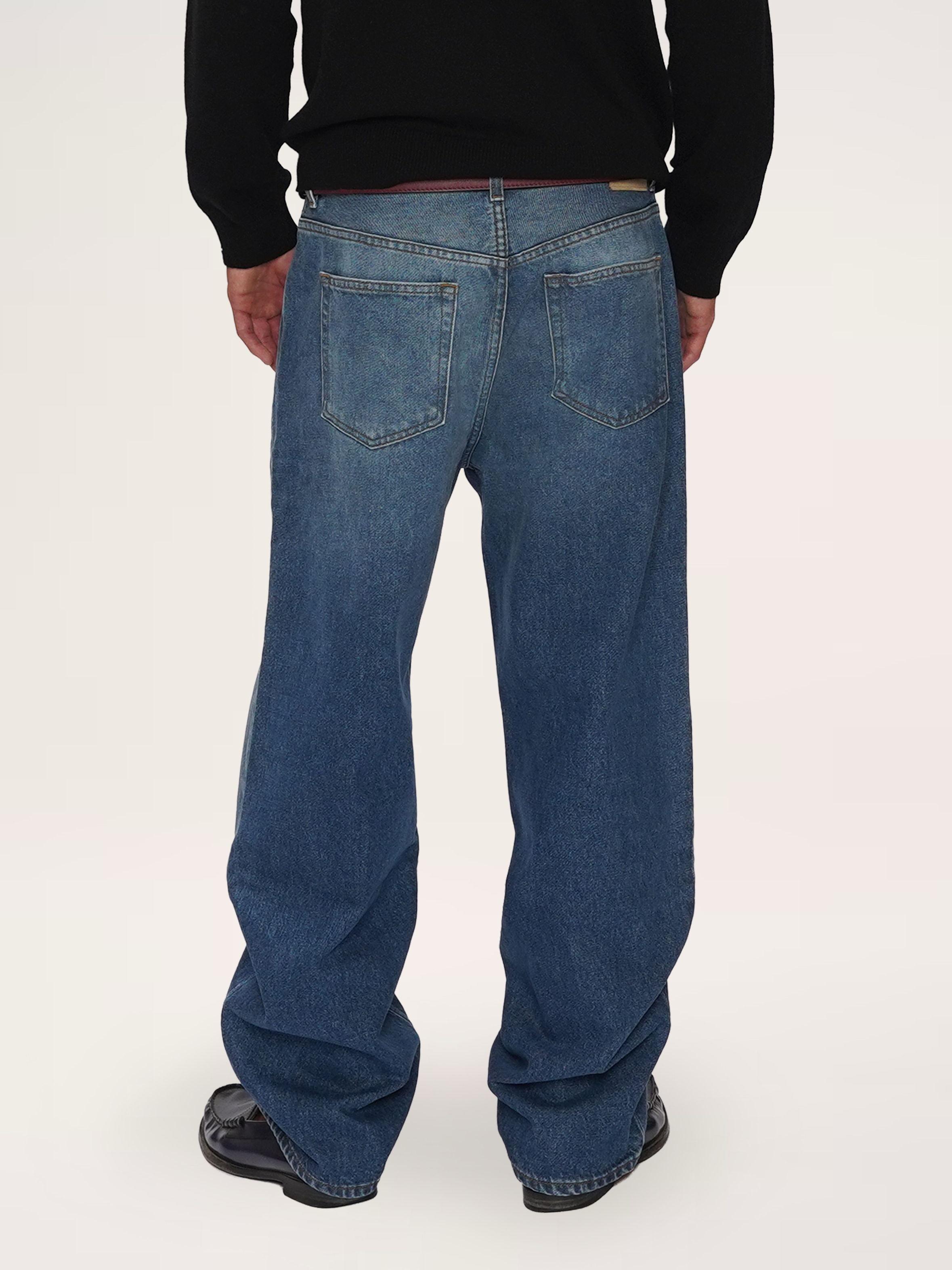 RELAXED WIDE LEG JEAN