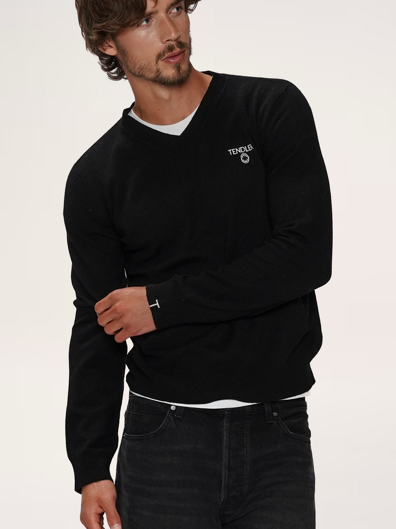 LIGHTWEIGHT V-NECK SWEATER