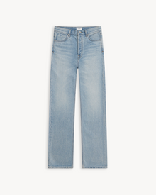 STRAIGHT LEG JEAN